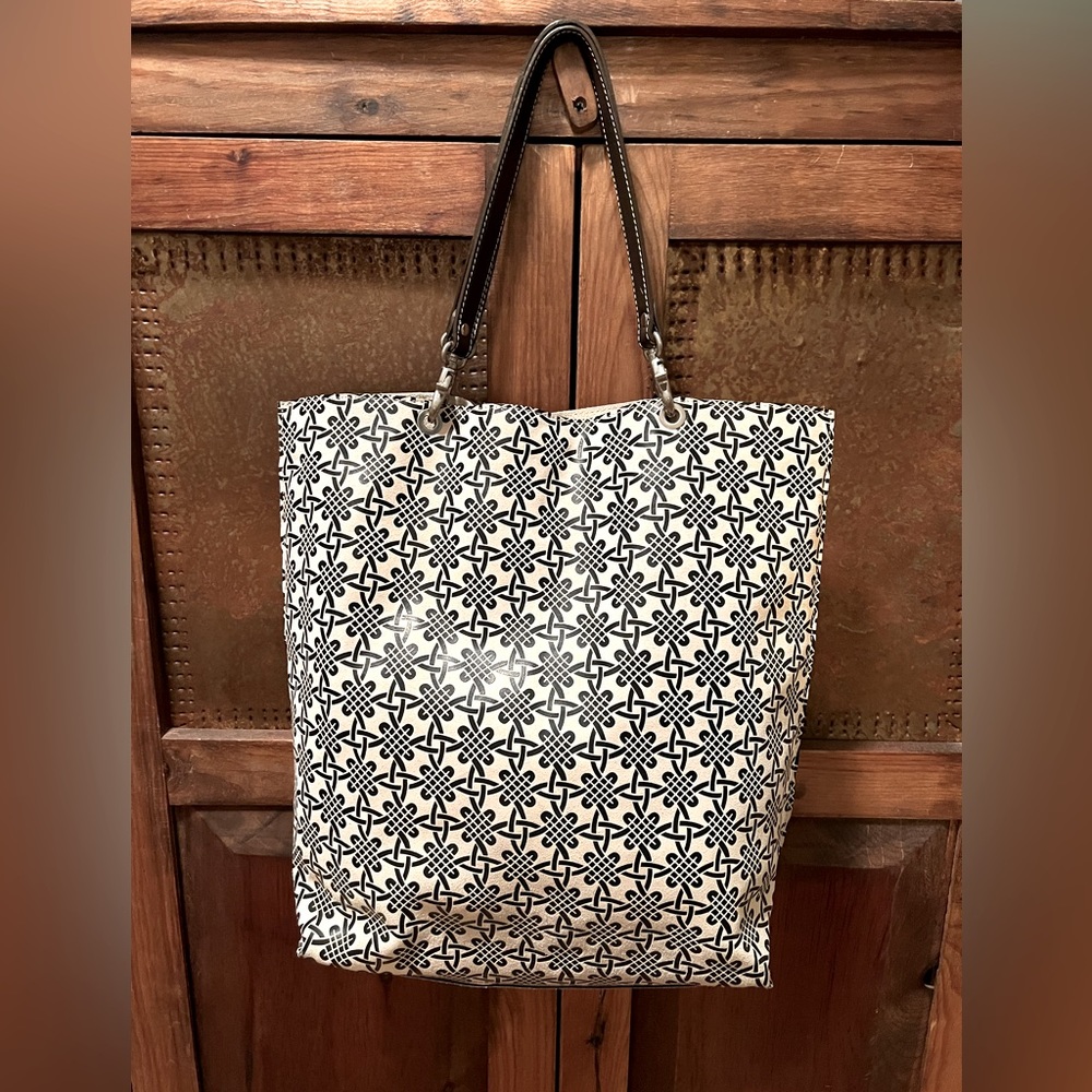 J McLaughlin Tote - like new!!